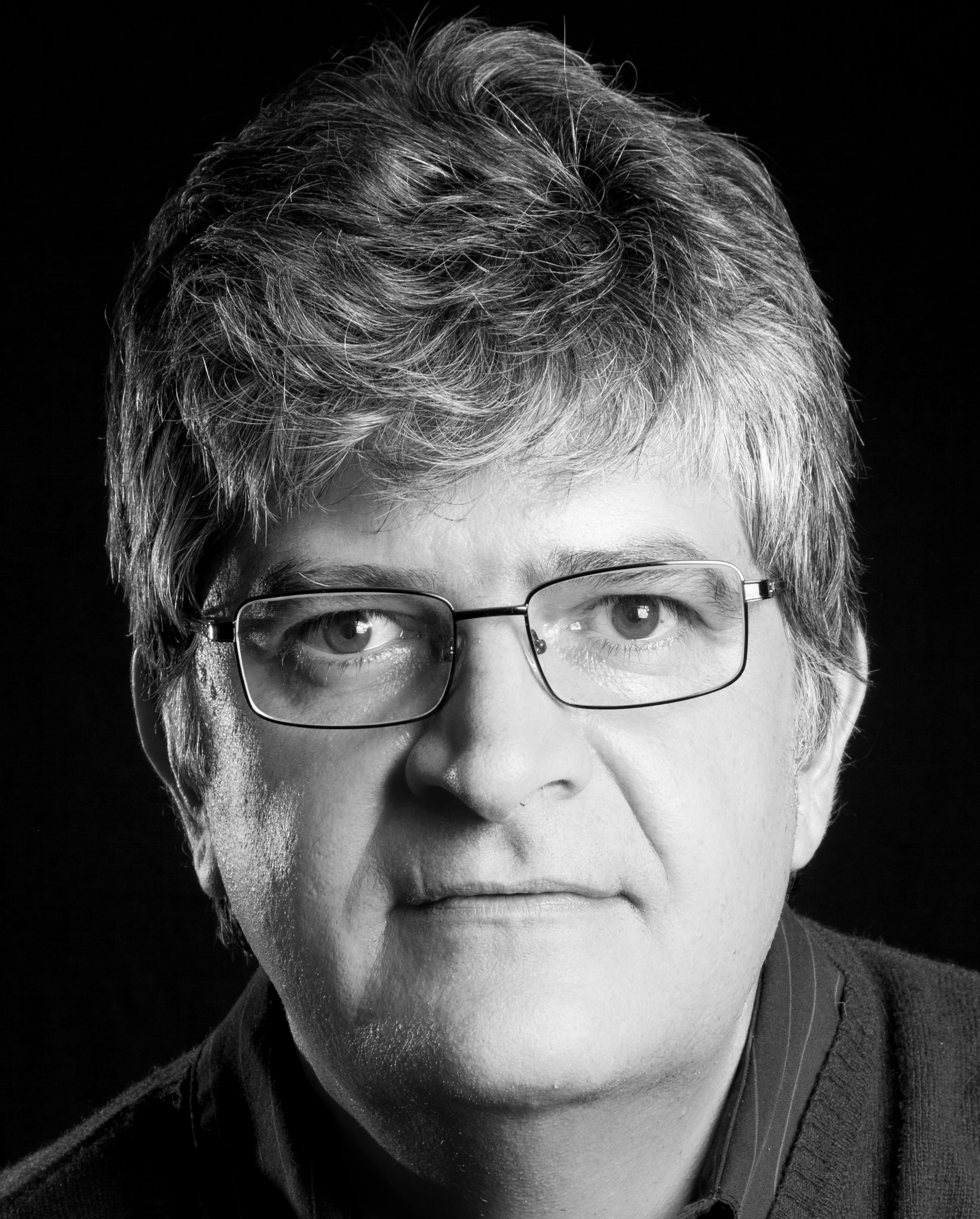 Dr Oscar Bernal
